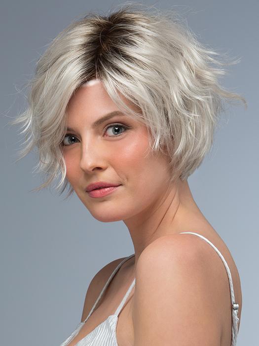 PRESTON by Estetica in SILVERSUN/RT8 | Iced Blonde with Soft Sand & Golden Brown Roots