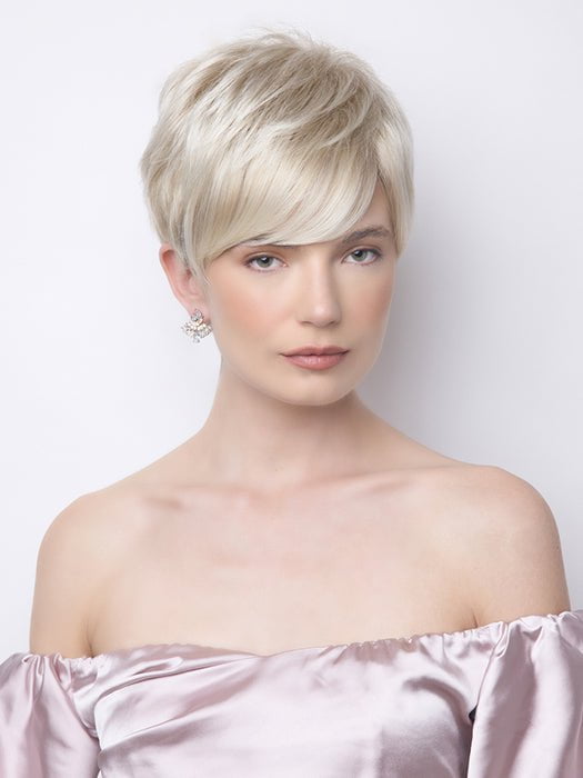 A straight ready-to-wear pixie cut