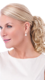 WONDERFULLY CURLY CANDO COMBS by Toni Brattin in 931 MEDIUM BLONDE | Golden blonde with lighter blonde highlights PPC MAIN IMAGE FB MAIN IMAGE