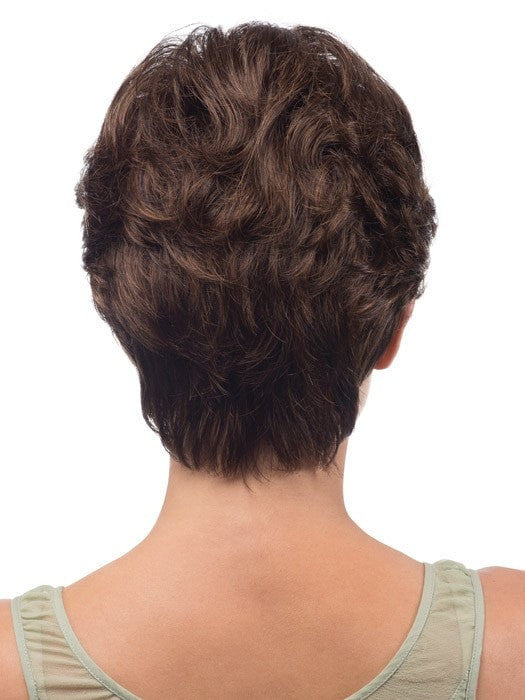 Tapered neckline and layers create a natural look |Color: R6/27H