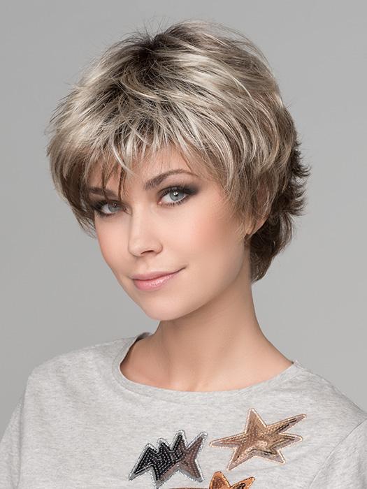 CLUB 10 by Ellen Wille in SAND MULTI ROOTED | Lightest Brown and Medium Ash Blonde Blend with Light Brown Roots