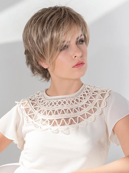 The impeccable ear to ear extended lace front offers styling versatility