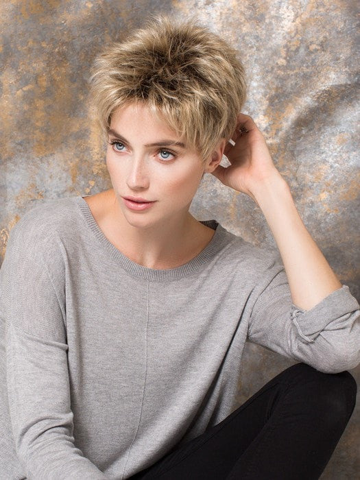 Sassy and edgy, you can't go wrong with this short style | Color: Sandy Blonde Rooted