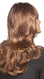 Smoothness at the root transitions to loose curls at the ends