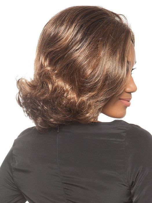 The ends are curled and styled out of the box | Color: Chocolate Caramel