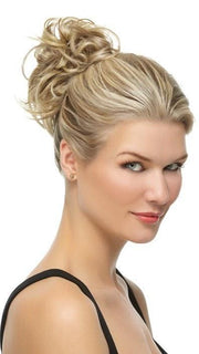 Color R25 = Ginger Blonde: Golden Blonde with subtle highlights