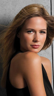 Tru2Life® heat-friendly synthetic hair lets you forget it's there and style it like your own hair | Color: R1416T