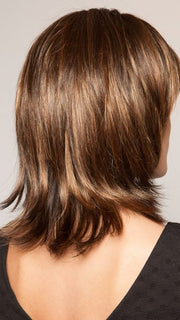 SS829S+ SHADED HAZELNUT | Rich Medium Brown Evenly Blended with Ginger Blonde Highlights with dark roots