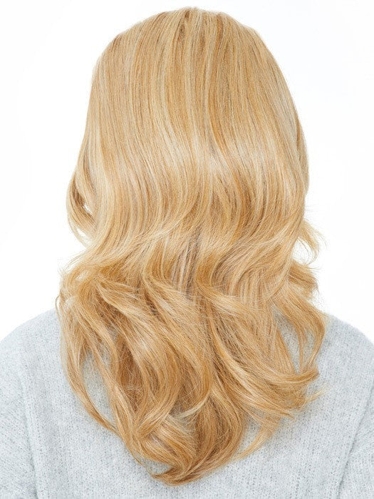Heat-friendly fiber comes softly curled but can be flat ironed | Color: HT25