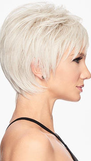 Shorter layers at the crown and sides allow the hair to have some volume and flair
