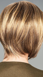 GL11-25SS SS HONEY PECAN | Chestnut brown base blends into multi-dimensional tones of brown and golden blonde