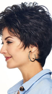 A short wig with a shag silhouette