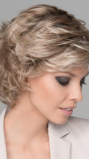Ellen Wille | Hair Power | Daily in Champagne Rooted