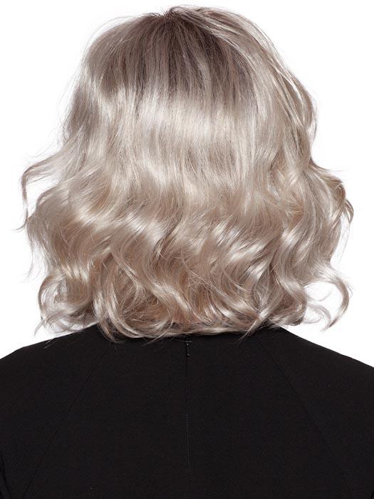 23-60-R8 | Rooted Chestnut Brown with Platinum White base with Champagne Blonde highlights