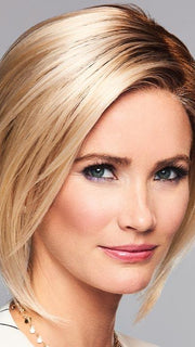 ON EDGE by GABOR in GL613-88SS CHAMPAGNE BLONDE | Dark golden blonde base blends into light golden blonde with glints of platinum blonde.