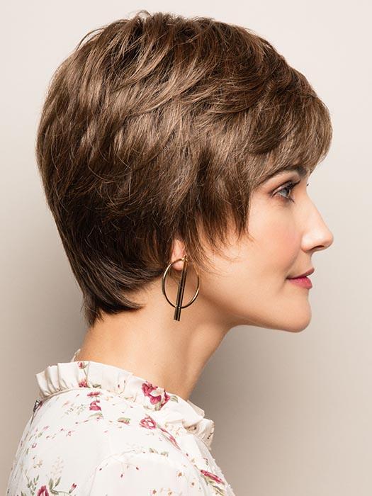 A short pixie style that's perfect to just put on and go