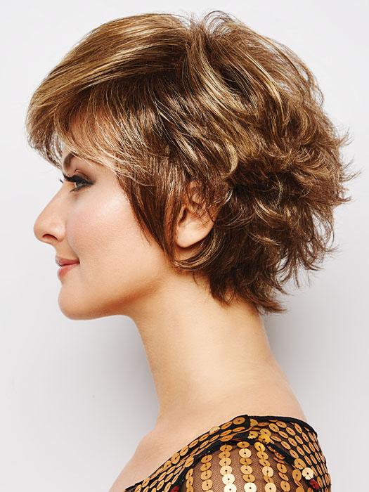 This basic cap wig is perfect for those looking for a shake-and-go hairstyle