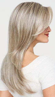 More than smooth and glossy dream hair, it’s lightweight, comfortable and easy to wear