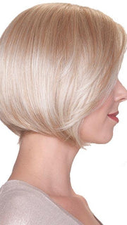 A seductively short cut that gives off an impression of awe. With great care of detail and punctuation, this is a girl who always runs exactly on time