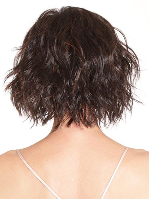 Chic, wavy bob that's on trend and classy