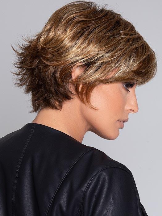 RAISE by ELLEN WILLE in TOBACCO ROOTED | Medium Brown base with Light Golden Blonde highlights and Light Auburn lowlights