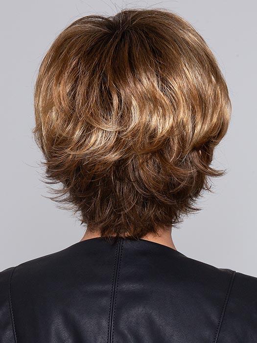 RAISE by ELLEN WILLE in TOBACCO ROOTED | Medium Brown base with Light Golden Blonde highlights and Light Auburn lowlights