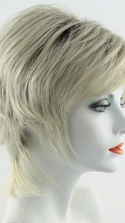 CHAMPAGNE | Rooted Dark Blonde with Platinum Blonde Blended Base
