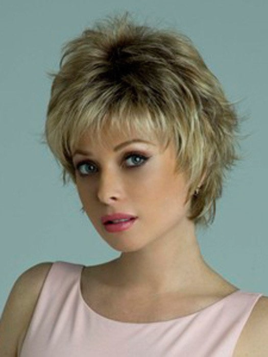 Wear it out of the box or add styling products to enhance the haircut | Color: Creamy Toffee-R