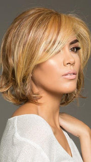 CROWD PLEASER WIG in RL29/25 GOLDEN RUSSET | Ginger Blonde Evenly Blended with Medium Golden Blonde