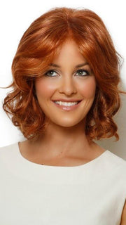 Loosely waved layered mid-length cut