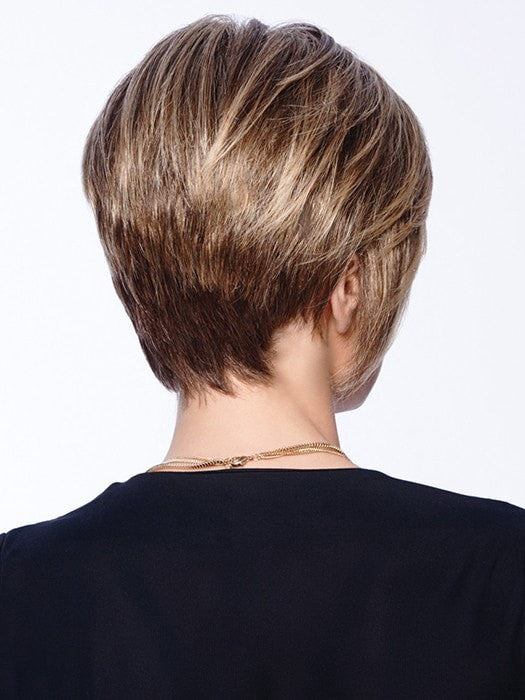 Short textured back with the flair of face-framing length for a sleek style and full-on dazzle  | Color: R11S+ Glazed Mocha- medium brown with golden blonde highlights on top
