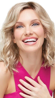 Long layers around the face are curled away for a flattering look | Color: 12FS8